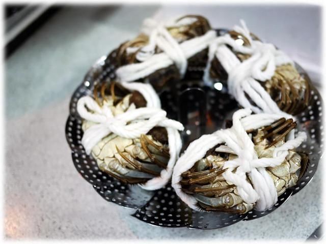 合适|大闸蟹蒸几分钟合适?记住这几个技巧,螃蟹肉嫩不柴不寒,超鲜美