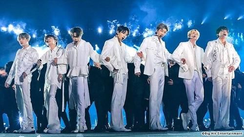  IU|很难相信居然会有收视率几乎为0的选秀 IU防弹少年团ZICO都奶不起来