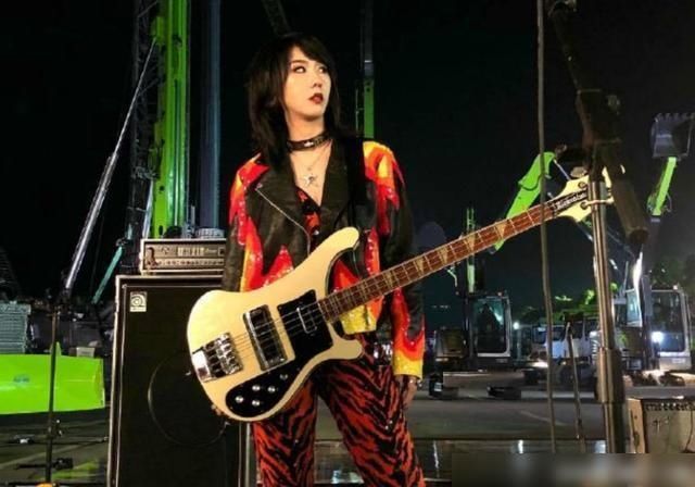  乐夏|《乐夏1》那些乐队，click15面临解散，九连还是没火！