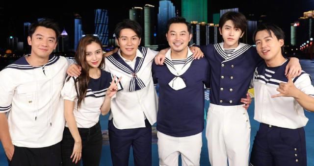 男团|跑男团杀青照被传,李晨沙溢站c位,看到baby,这站位是认真的?