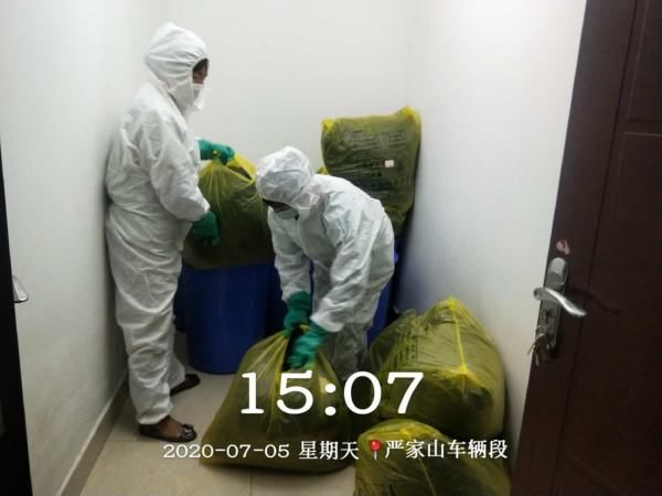 传送|云南明德物业顾俊：徒步多个地铁站传送抗疫物资|发现物业英雄