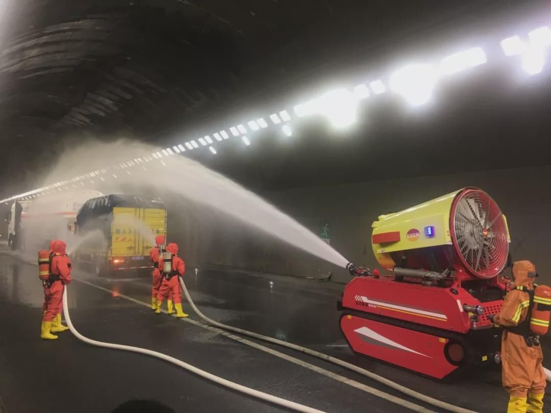 联动|高速隧道内有事故导致危化品泄漏？看河南高速交警多部门如何联动演练应急救援