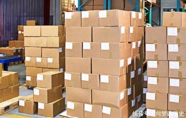 连夜|500辆卡车连夜奔向中国,竟是来“购物”俄这方式有点独特