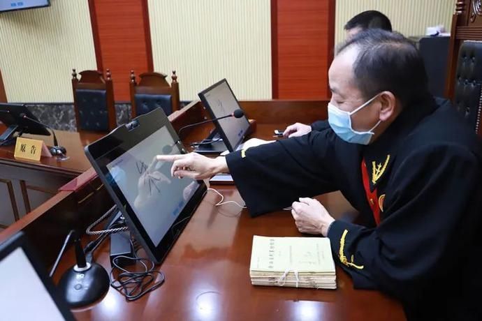 法院|法官看法官 | 奋斗正当时!以青春书写法院新篇章!