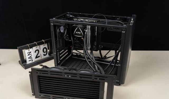  酷冷|设计精致，用料厚道、酷冷至尊NR200(魔方200)迷你机箱 评测