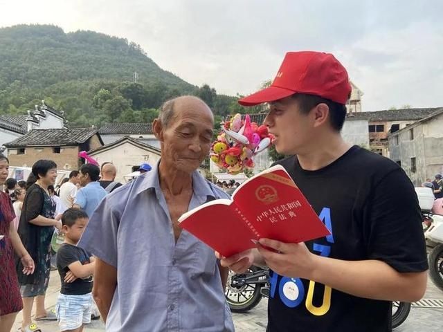 民法典|民法典沾上了烟火气 兰溪“法治夜市”把特殊“外卖”送到群众手中