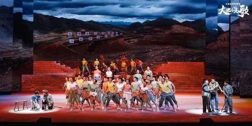 真实|聚齐谷智鑫、凯丽、何炅、万茜等大腕的剧，却没有一个明星光环