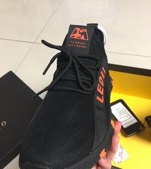 压力|essonio休闲鞋，徒步无惧，三百六十度无死角，百搭无压力