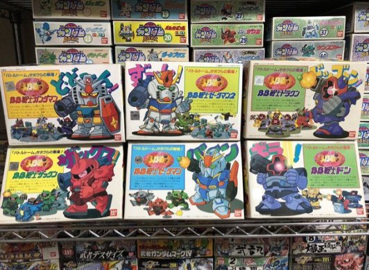  日本|日本收藏家展示自己的钢普拉模型 总数过千不乏珍品