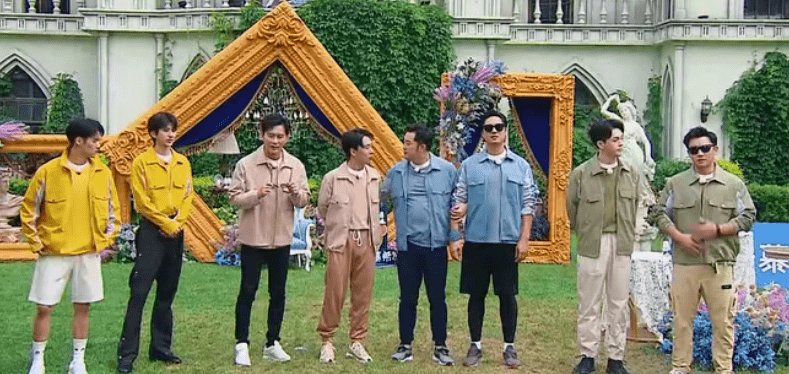  最有魅力男|《奔跑吧》下期预告精彩了，跑男团八位男生竞选，baby成唯一裁判