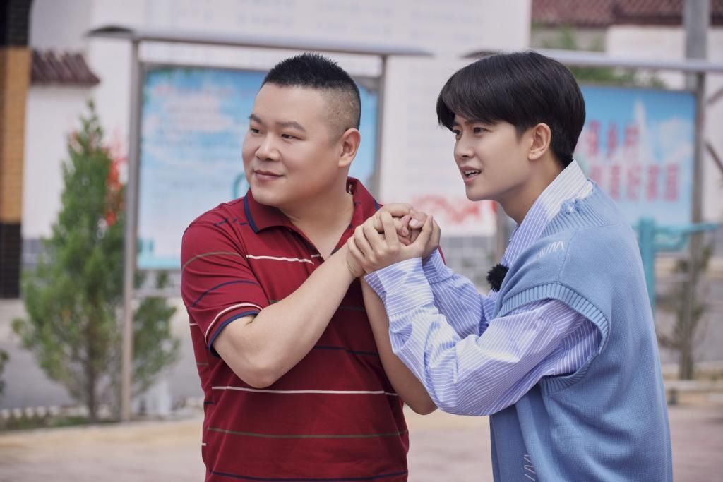  贾乃亮|综艺 | 看到金银花，贾乃亮唱起了《花心》