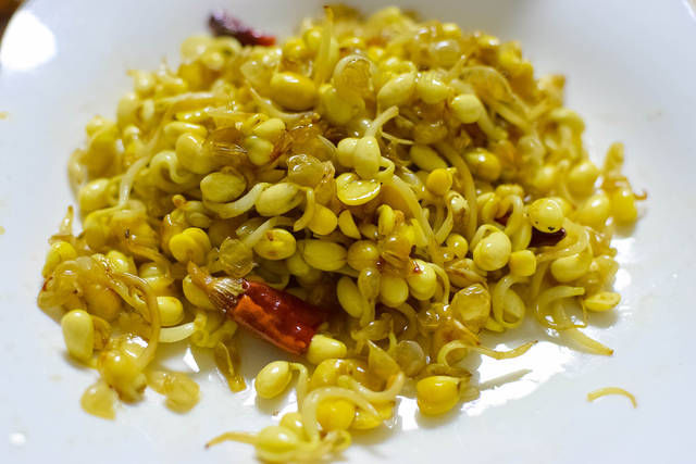 西兰花|1家3口的晚饭,3菜1汤2主食,晒到朋友圈,大家都点赞