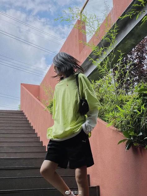  佛系|周迅刘雯变综艺咖 我却种草了她们的“佛系”穿搭