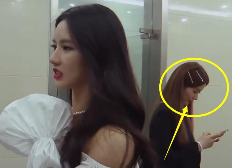  希林娜|孟美岐和希林娜依高后台“互吹”刘些宁忧心，陈卓璇笑笑不理会