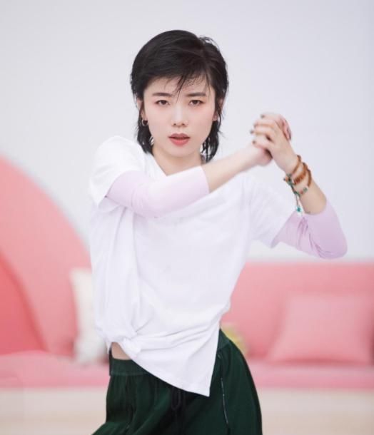  孟佳|《乘风破浪的姐姐》复活赛投票将截止，战况胶着堪比婧、创成团夜