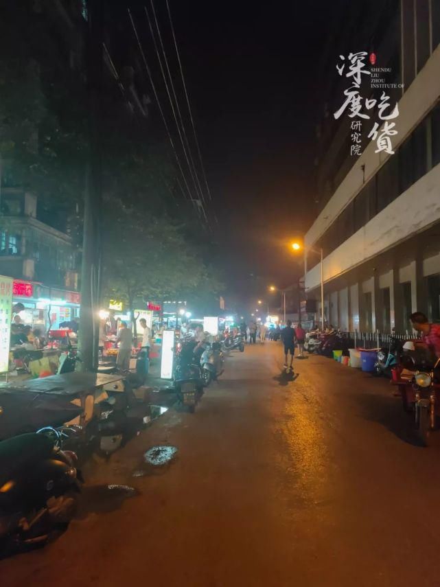 北站|从街头吃到街尾的北站夜市，10＋种美食不重样！