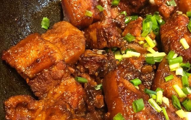  红烧肉|天再热也不怕吃油腻，弄个家常红烧肉贴秋膘，解解馋