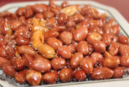 酥脆|炸花生米时,切忌只放油!多做1步,花生米更加酥脆,还不会返潮