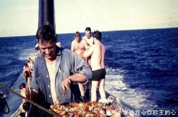 德军|捕杀北极熊,来顿烧烤!二战德军伙食潜艇兵最丰盛