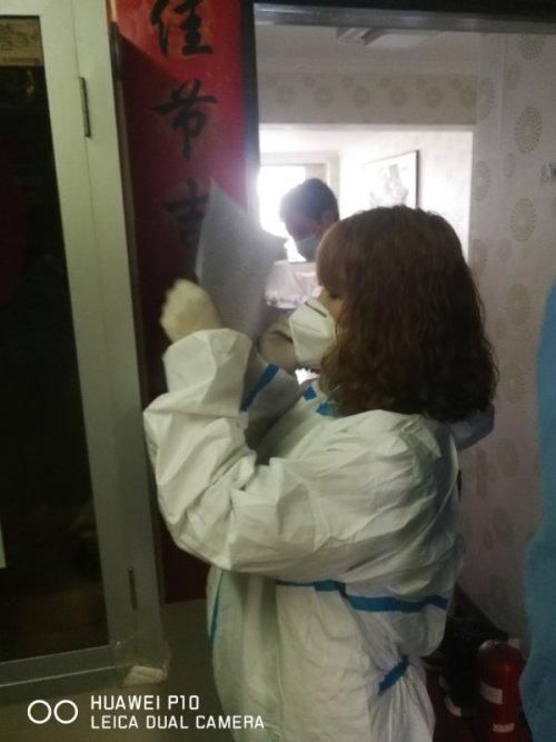 不容|来之不易 不容忘记