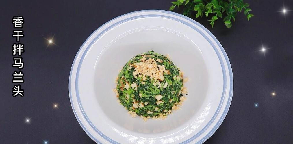 香油|马兰头是春天里的时令蔬菜,配上香干和香油,味道太香了