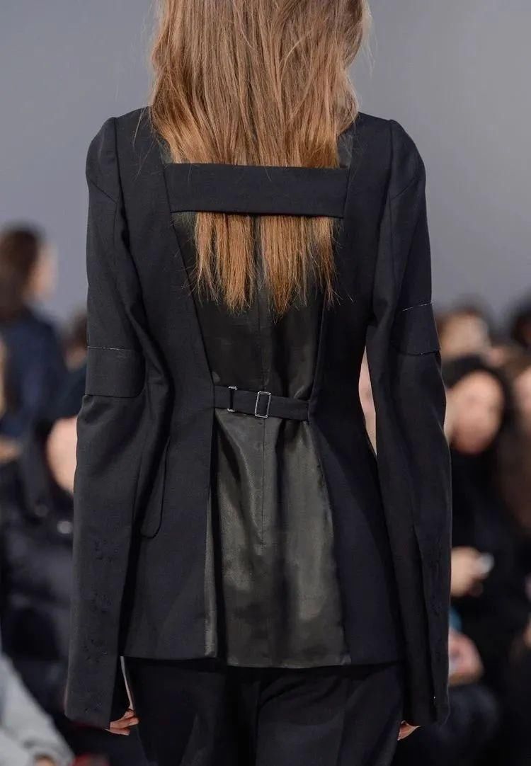 细节|时装背部细节表现丨绝对不能敷衍的背部设计