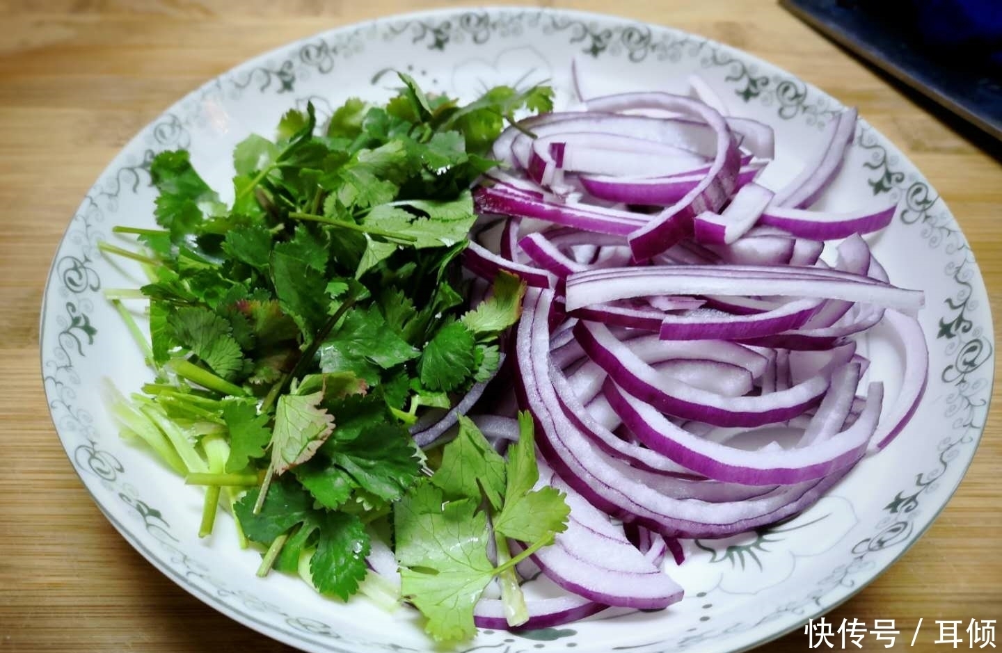 少许|晚餐老公做了2菜一汤,成本没超20元,晒朋友圈,朋友:太寒酸了