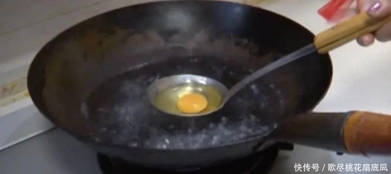 好吃|不开火,只需两分钟!用微波炉就能做出好吃的荷包蛋