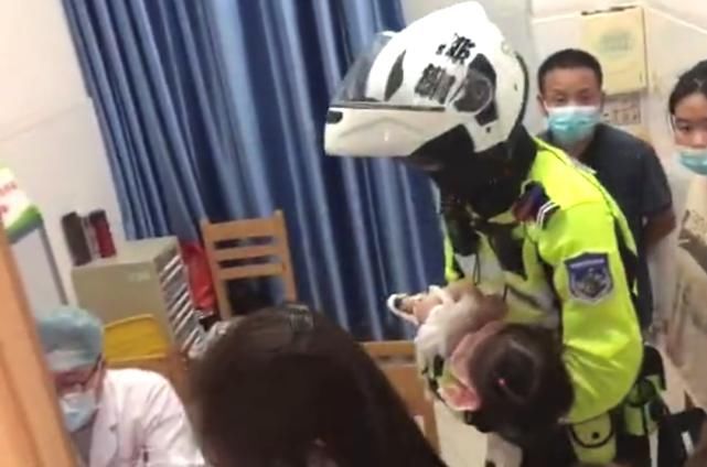  求助车辆|铁骑为生病小女孩护航，一路狂奔...