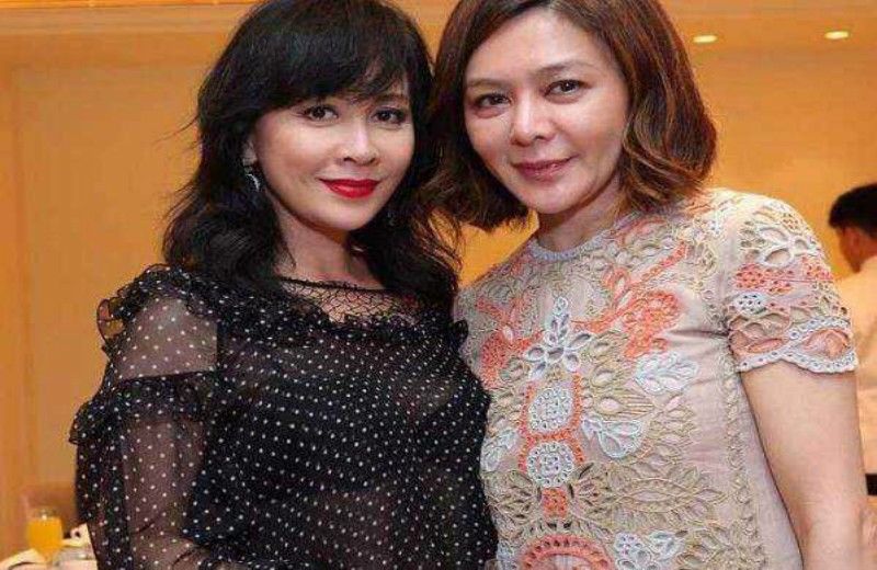  美人|关之琳重新出现公众面前，妆容精致略显老态，与当年相差甚远