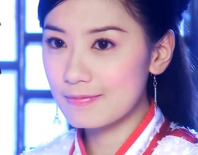 前三位|4个版本“赵敏”,前三位个个美若天仙,但她才是赵敏本人!