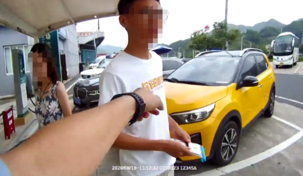  衢州|胆子太大了！衢州一对小情侣来丽水冒险岛玩，居然……