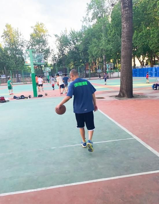  运动|专访5位时尚运动达人 球场实战篮球鞋怎么选？