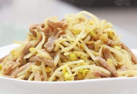 不出|炒豆芽,焯水还是加醋?大厨:做对了,豆芽脆嫩不出汤,无豆腥