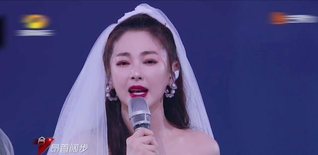  张含韵|那么多央视，拼不过湖南卫视：乘风破浪的姐姐，看到的不只是姐姐