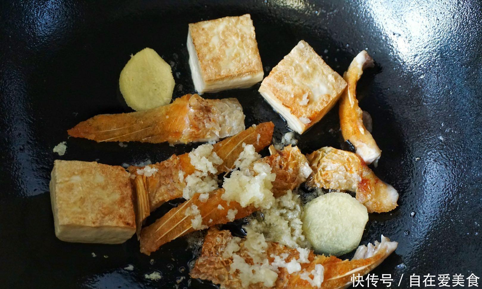 牛高汤|这锅酸菜鱼太好吃了,只用一种汤汁调味,煮了一大锅两人还不够吃
