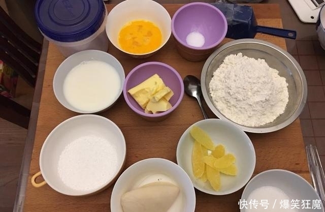 菠萝包|简单易做的一款小面包,清香酸甜不会腻,自己制作干净又卫生