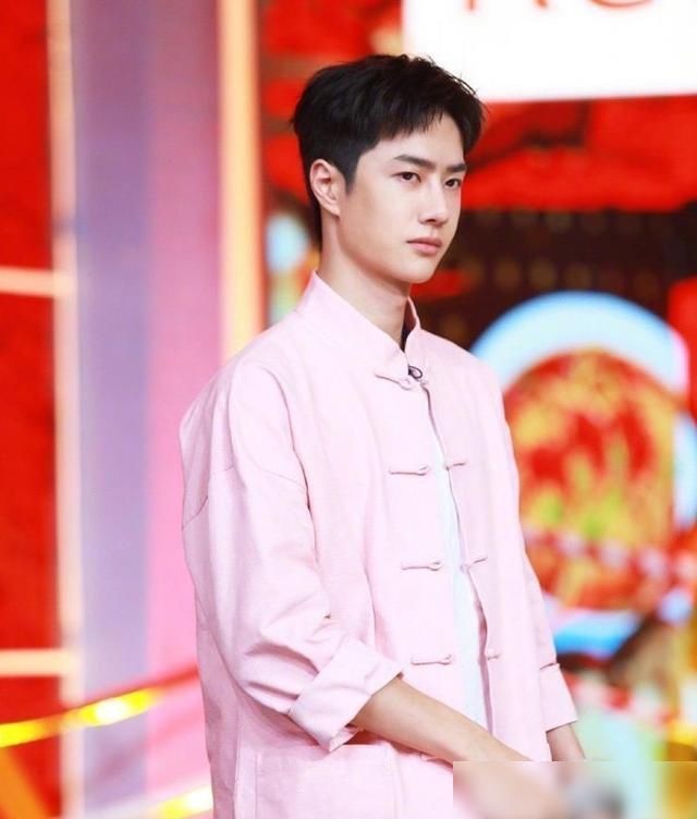  笑容|《天天向上》王一博甜度测试超标，治愈系笑容好甜，王甜甜石锤！