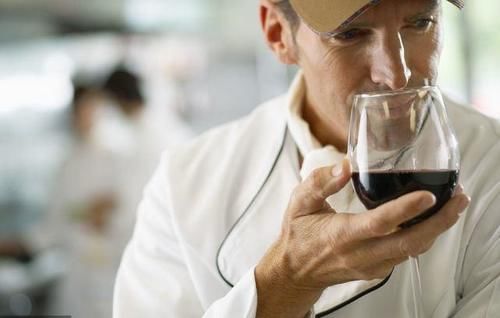  认错|司机“吹爆”检测仪还不认错 交警霸气回怼结局太舒适