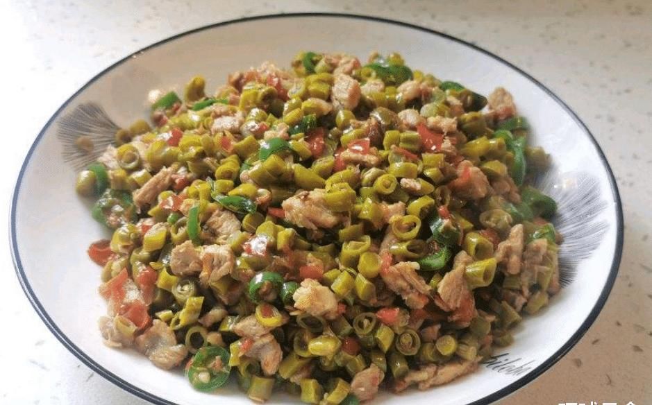 简单|入秋后,这种蔬菜多囤点,每天炒一盘,做法简单,好吃又下饭