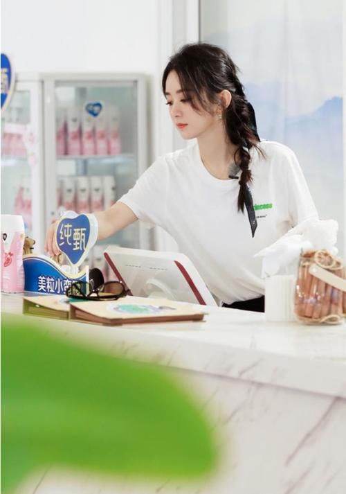  赵丽颖|《中餐厅》赵丽颖干活镜头被一剪没！被删镜头曝光：剪辑做个人吧