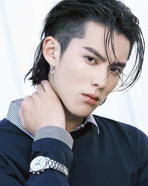 堪忧|王鹤棣吐槽前辈倚老卖老,被批情商堪忧,谢娜说了句公道话