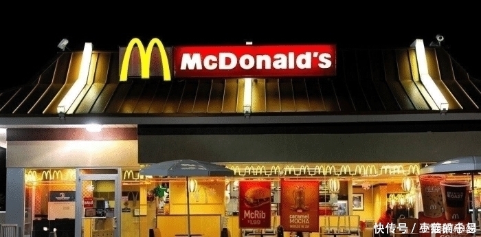 顾客|连续工作17小时麦当劳经理接单暴怒,顾客取餐险些挨揍