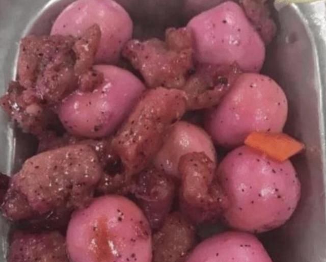 下嘴|大学食堂的奇葩菜, 冰镇麻辣烫小意思, 最后一个敢下嘴的是真汉子