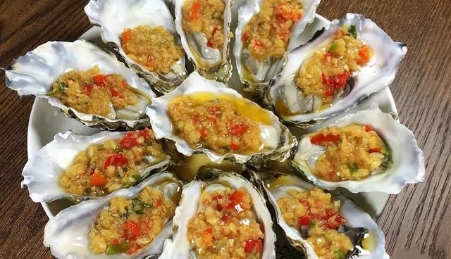  蒜蓉|开海的季节到了，生蚝这样吃才是最正确的吃法