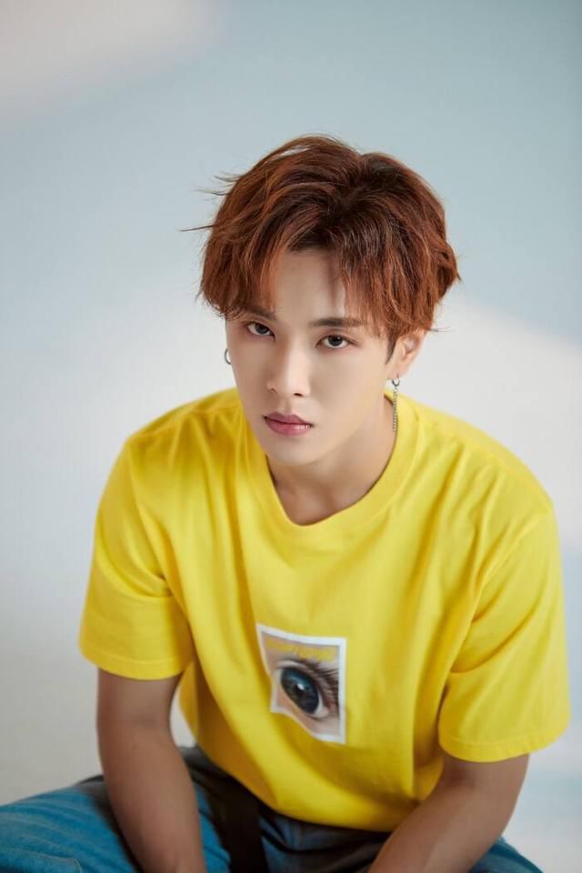  文盲|乐华又现“文盲”，李汶翰不会写常见字，网友：九漏鱼人传人