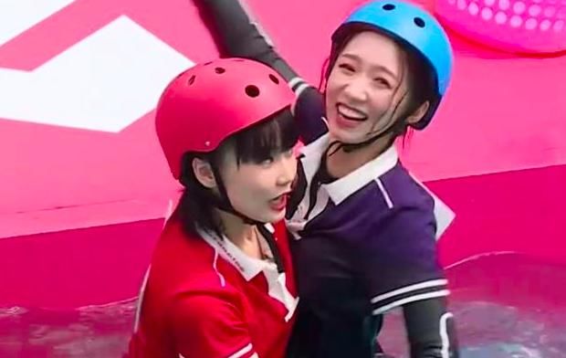  尊重|孟美岐尊重前辈，与宋祖儿现身却走身后，和杨颖比拼不敢赢