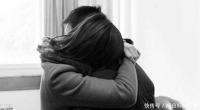 出门|5岁女儿被拐, 两年后男子出门, 一小乞丐追着喊爸爸, 男子愣住了