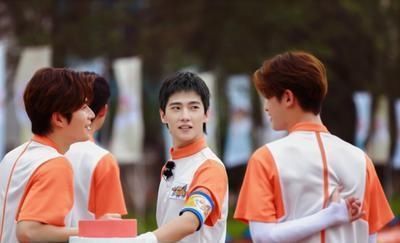  满满的哥哥|芒果台再出爆款综艺！观众看完评价：下一个《极限挑战》来了！