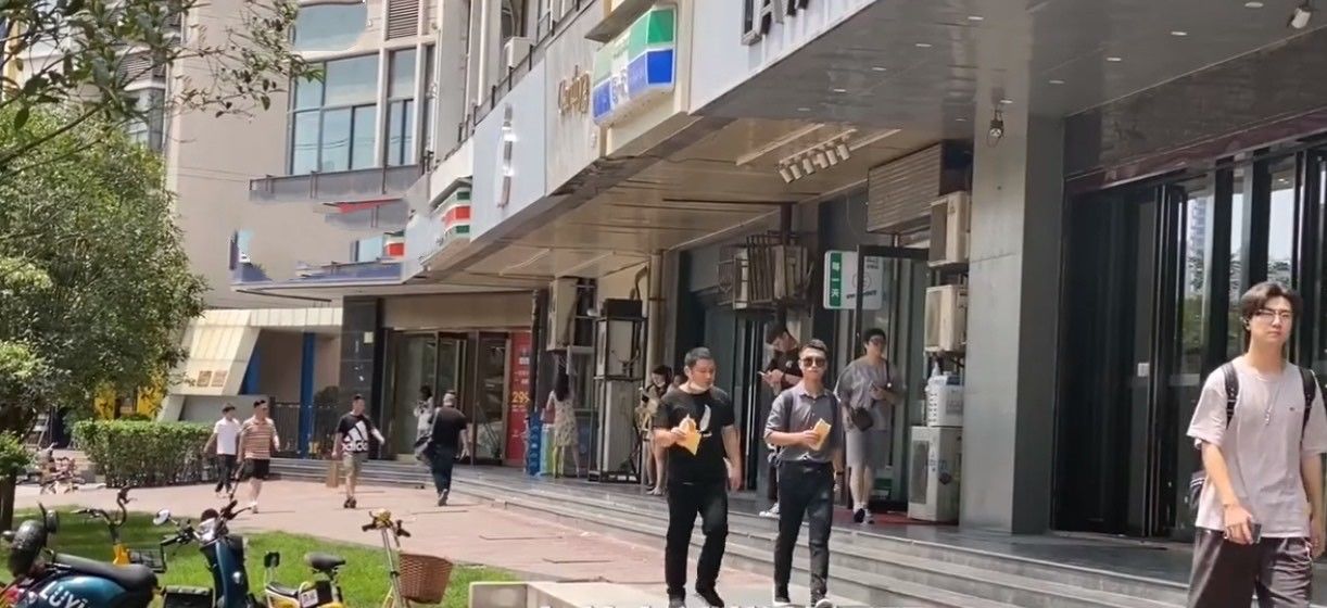  部手机|男子花9000多买手机玩了几天想退货: 有精神病, 当时意智不清醒